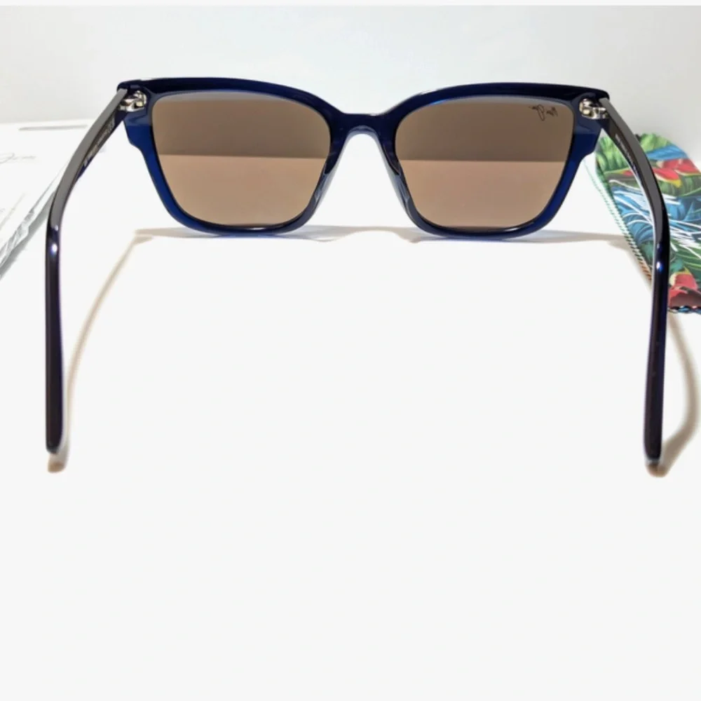 Maui Jim Kou - Navy with Blue Hawaii Mirror Polarized Glass Lenses